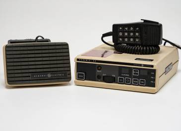Motorola mobile radio (date unknown)
